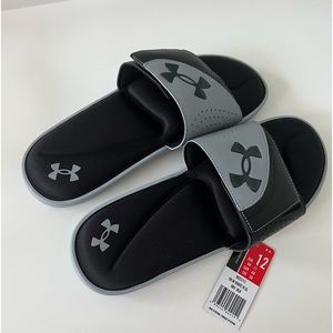 Never been worn! Under Armour Men’s 12 Slides